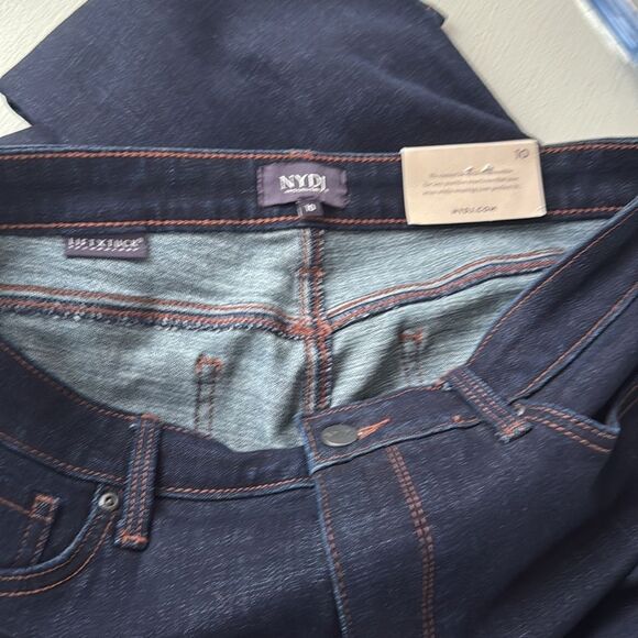 NWT NYDJ RELAXED SLENDER DARK WASH JEANS SIZE 10 LIFT TUCK MAGICAL - Picture 7 of 14